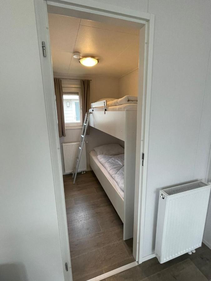 Op Gezellige Familiecamping Bij Zee Chalé